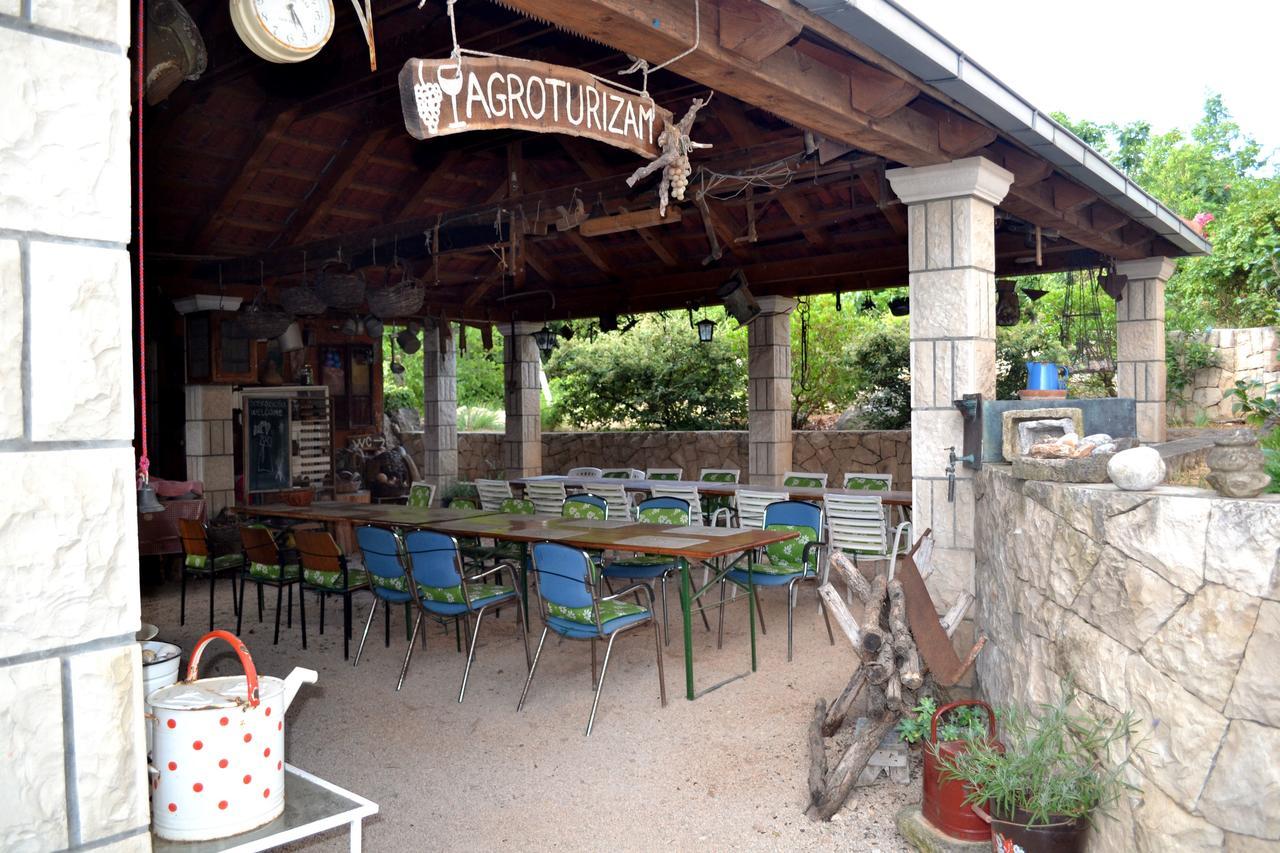 Holiday Home Klaic - Kids Friendly Gruda Esterno foto